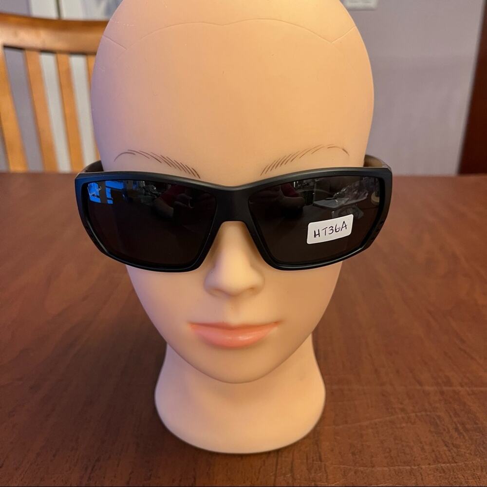 Hang Ten Rectangle Sunglasses Black